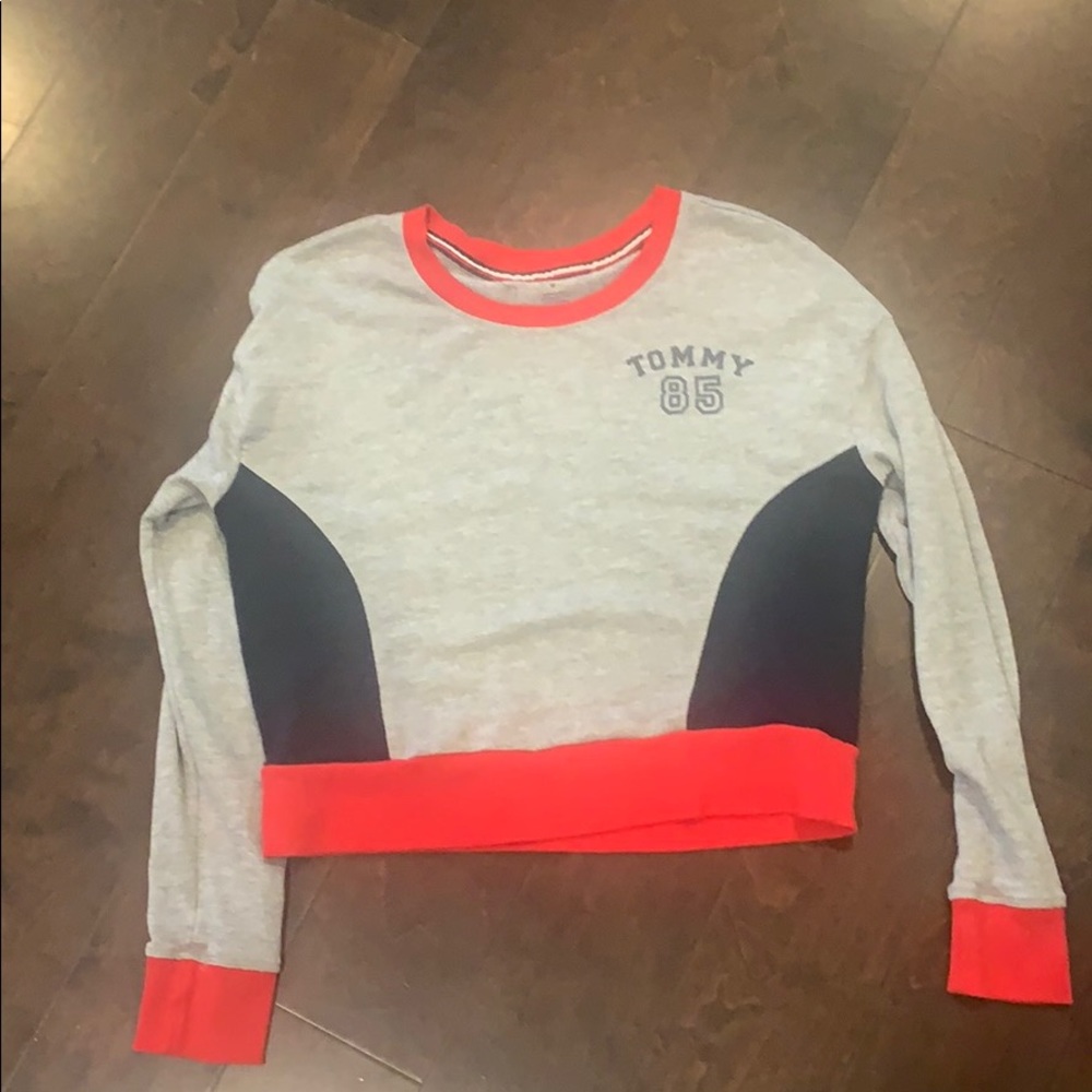 Like new Tommy retro sweatshirt
